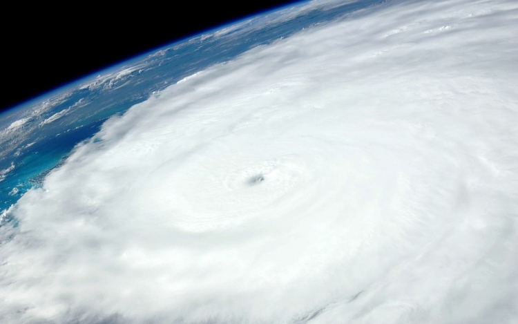 Rendkívüli állapotot hirdetett ki a közelgő Dorian hurrikán miatt Floridában is