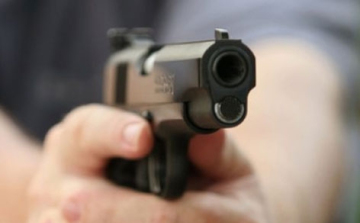 Politikusokra akart támadni a Rómában lövöldöző férfi