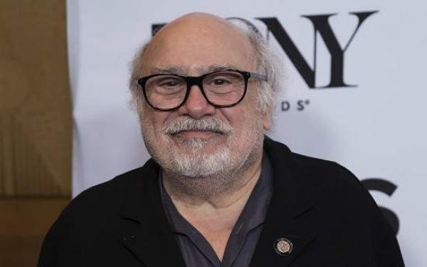 Életműdíjat kap Danny DeVito