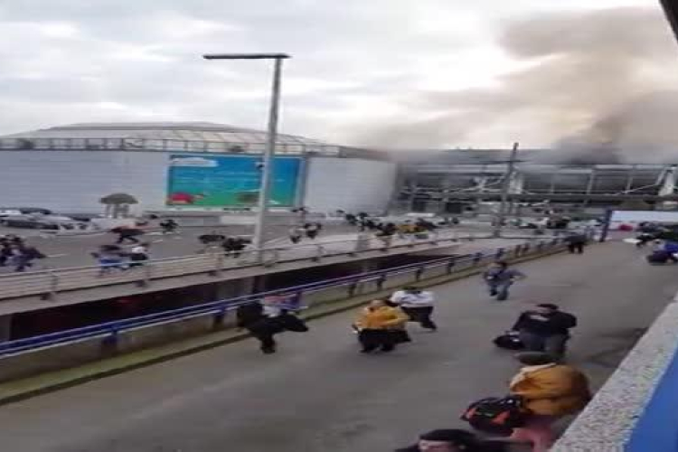 Emlékműavatásával emlékeztek Brüsszelben a terrortámadások áldozataira