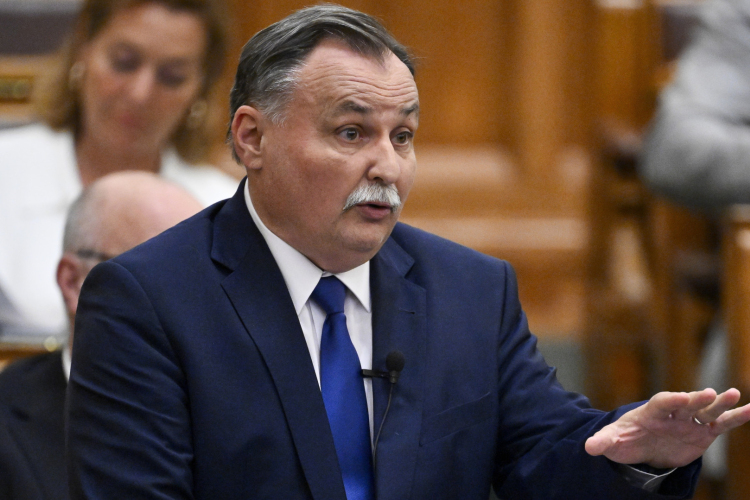 Hőség - Gajdos László: érezhetően csökkent a vízfogyasztás Szentendrén a takarékossági felhívás nyomán