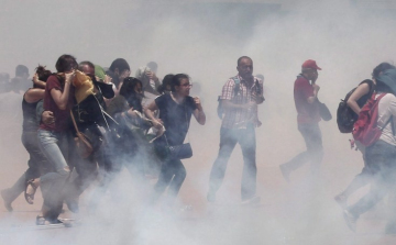 Belebukhat Erdogan a plázaépítésbe