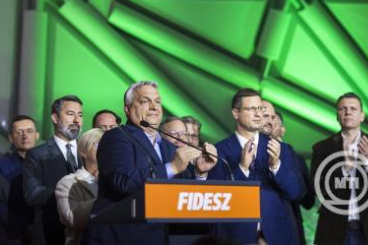 Orbán Viktor nem adja fel, újjászervezné a Fideszt