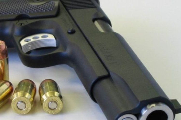 Cannes - Lövések okoztak pánikot a fesztiválról élőben jelentkező tévéműsorban, nincs sérült