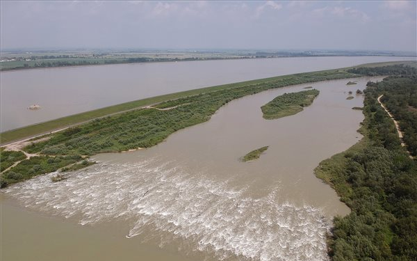 Intenzíven apad a Duna