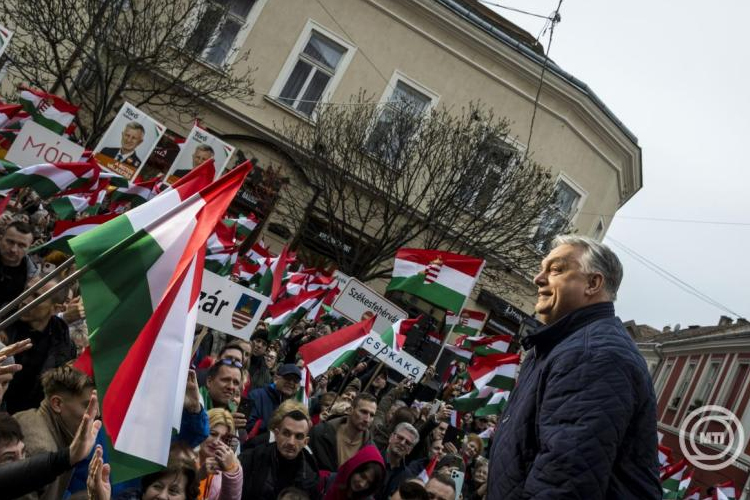 Orbán Viktor: Zelenszkíj vagy én?
